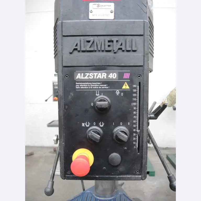 Chapas metálicas e máquinas para trabalhar metais<br><font size="2">Colaboração com Hilco Industrial Acquisitions bv</font><br><img src="/images/hil.png"><br>-7