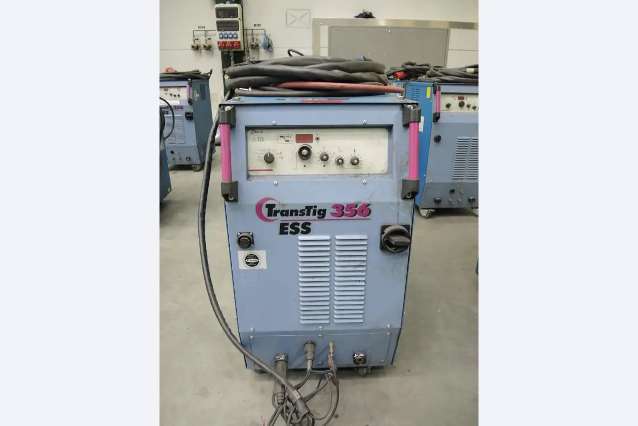 stroje na zpracování plechu a kovoobrábecí<br><font size="2">Ve spolupráci s firmo u Hilco Industrial Acquisitions bv</font><img src="/images/hilco-logo.png">
-2