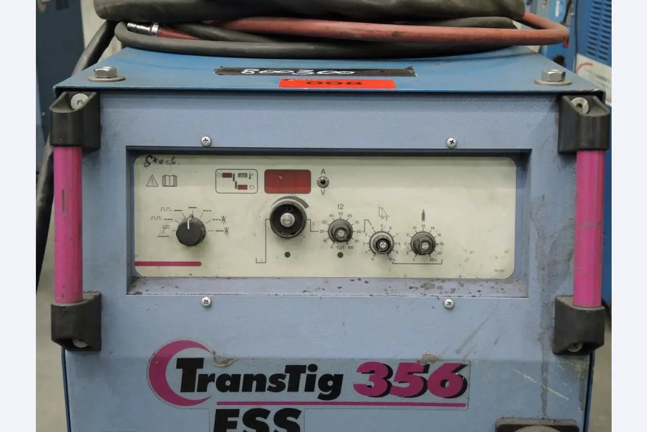 stroje na zpracování plechu a kovoobrábecí<br><font size="2">Ve spolupráci s firmo u Hilco Industrial Acquisitions bv</font><img src="/images/hilco-logo.png">
-3