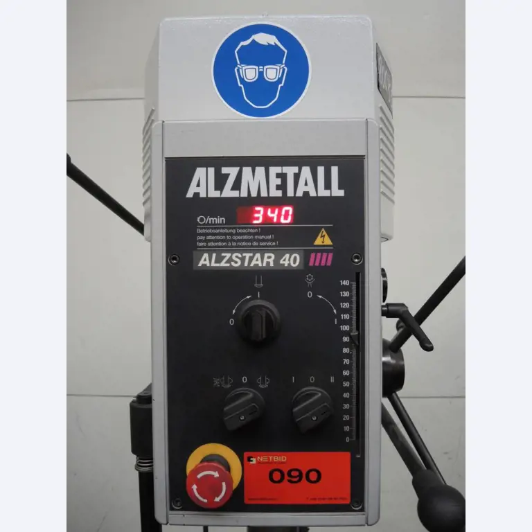 Chapas metálicas e máquinas para trabalhar metais<br><font size="2">Colaboração com Hilco Industrial Acquisitions bv</font><br><img src="/images/hil.png"><br>-5