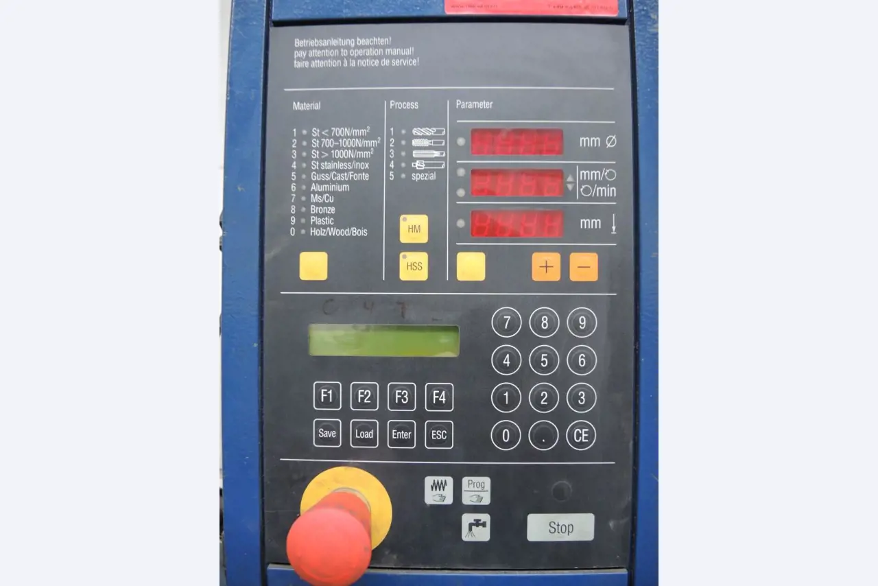 Chapas metálicas e máquinas para trabalhar metais<br><font size="2">Colaboração com Hilco Industrial Acquisitions bv</font><br><img src="/images/hil.png"><br>-10