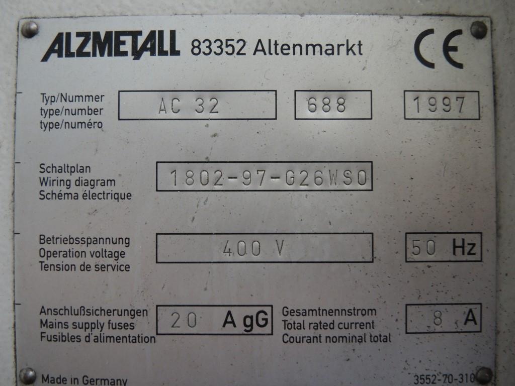Chapas metálicas e máquinas para trabalhar metais<br><font size="2">Colaboração com Hilco Industrial Acquisitions bv</font><br><img src="/images/hil.png"><br>-3
