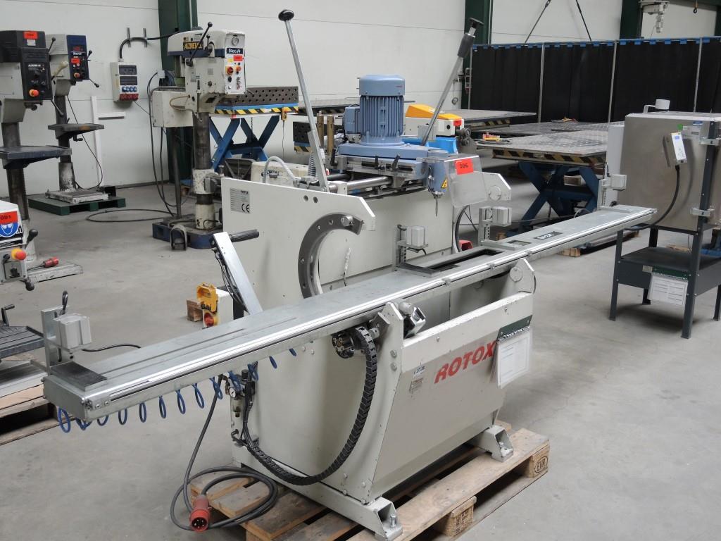 Chapas metálicas e máquinas para trabalhar metais<br><font size="2">Colaboração com Hilco Industrial Acquisitions bv</font><br><img src="/images/hil.png"><br>-3