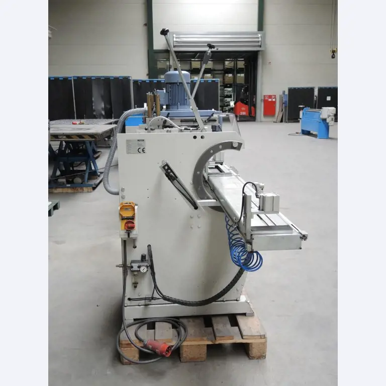 Chapas metálicas e máquinas para trabalhar metais<br><font size="2">Colaboração com Hilco Industrial Acquisitions bv</font><br><img src="/images/hil.png"><br>-4