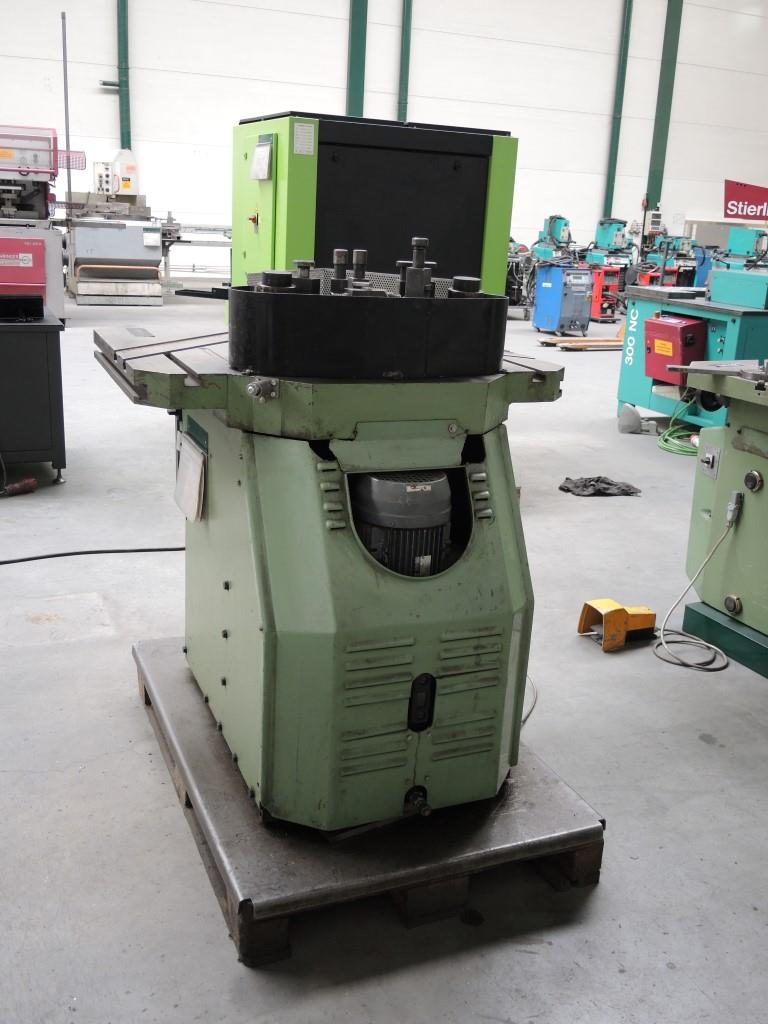 Blech- und Metallbearbeitungsmaschinen<br><font size="2">Zusammenarbeit mit Hilco Industrial Acquisitions bv</font><br><img src="/images/hil.png"><br>-4