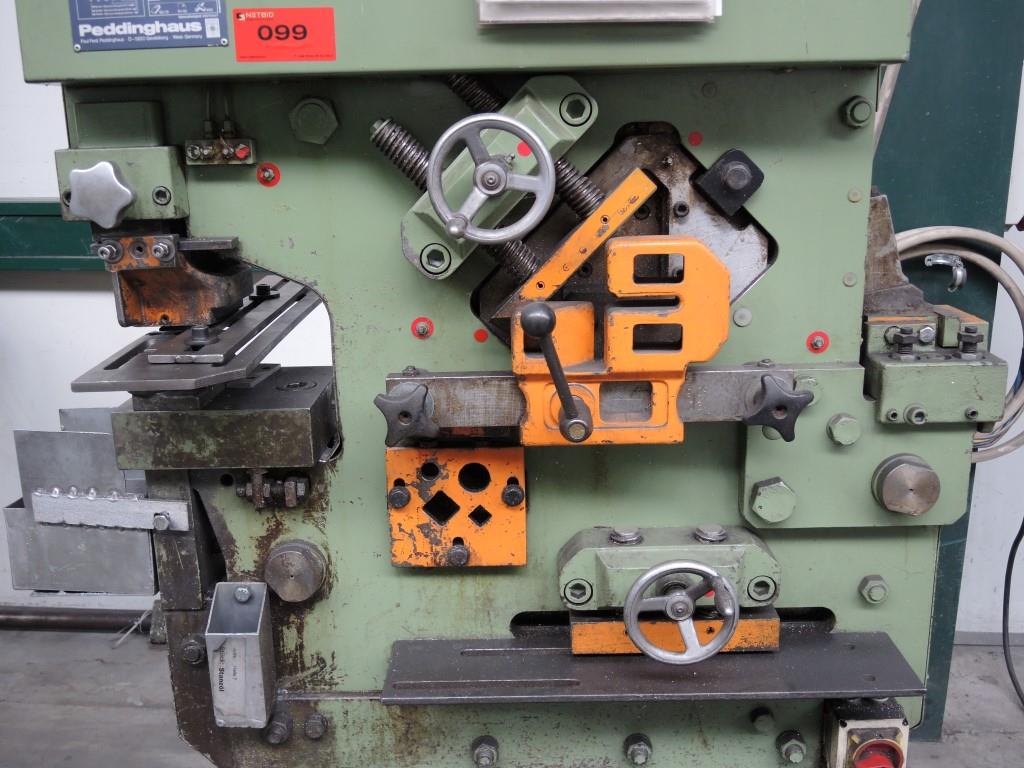 stroje na zpracování plechu a kovoobrábecí&lt;br&gt;&lt;font size=&quot;2&quot;&gt;Ve spolupráci s firmo u Hilco Industrial Acquisitions bv&lt;/font&gt;&lt;img src=&quot;/images/hilco-logo.png&quot;&gt;
-6