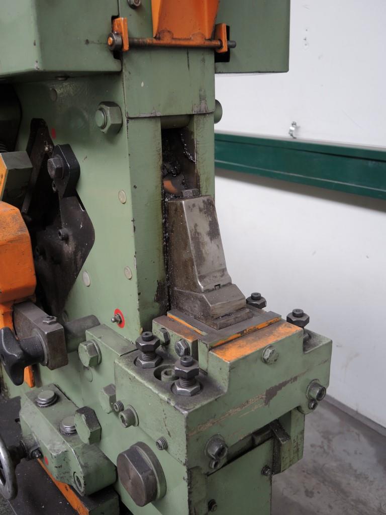 stroje na zpracování plechu a kovoobrábecí&lt;br&gt;&lt;font size=&quot;2&quot;&gt;Ve spolupráci s firmo u Hilco Industrial Acquisitions bv&lt;/font&gt;&lt;img src=&quot;/images/hilco-logo.png&quot;&gt;
-7