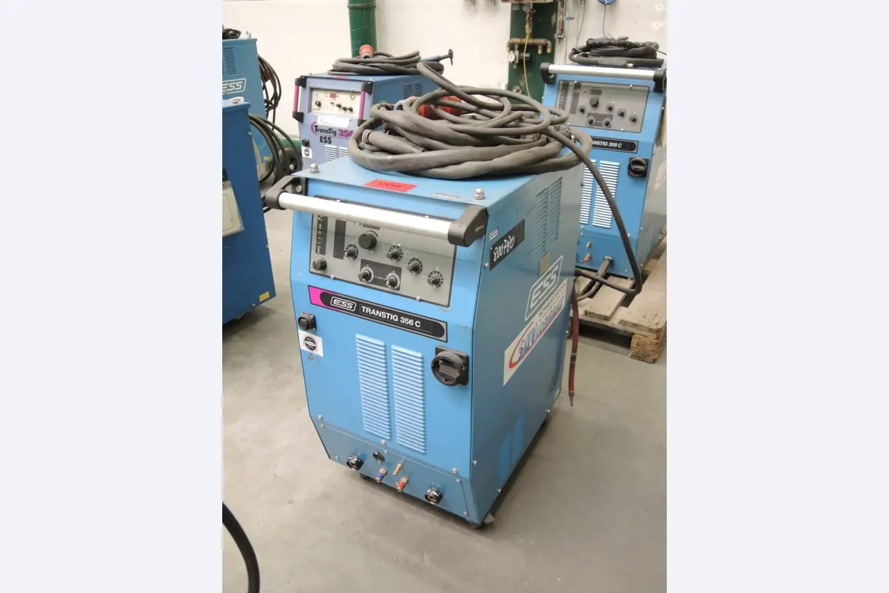 Chapas metálicas e máquinas para trabalhar metais<br><font size="2">Colaboração com Hilco Industrial Acquisitions bv</font><br><img src="/images/hil.png"><br>-1