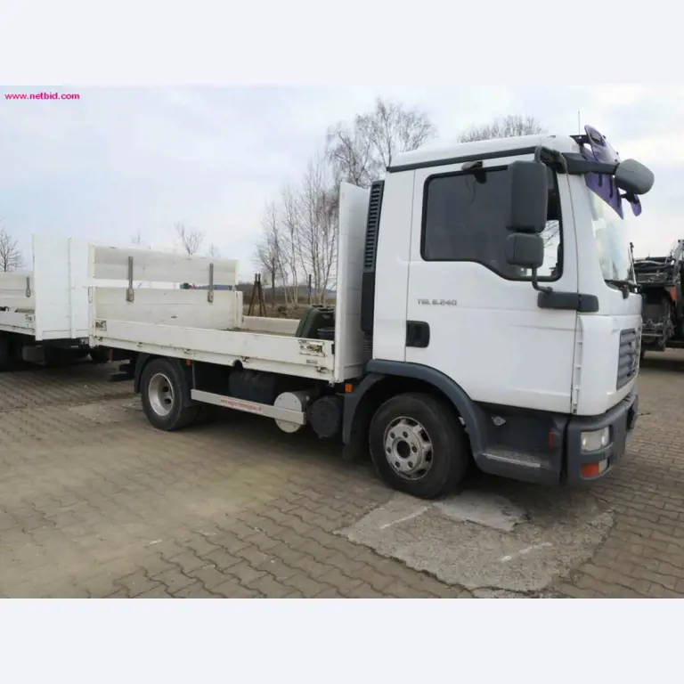 Utility vehicles, agricultural vehicles, construction machinery -2