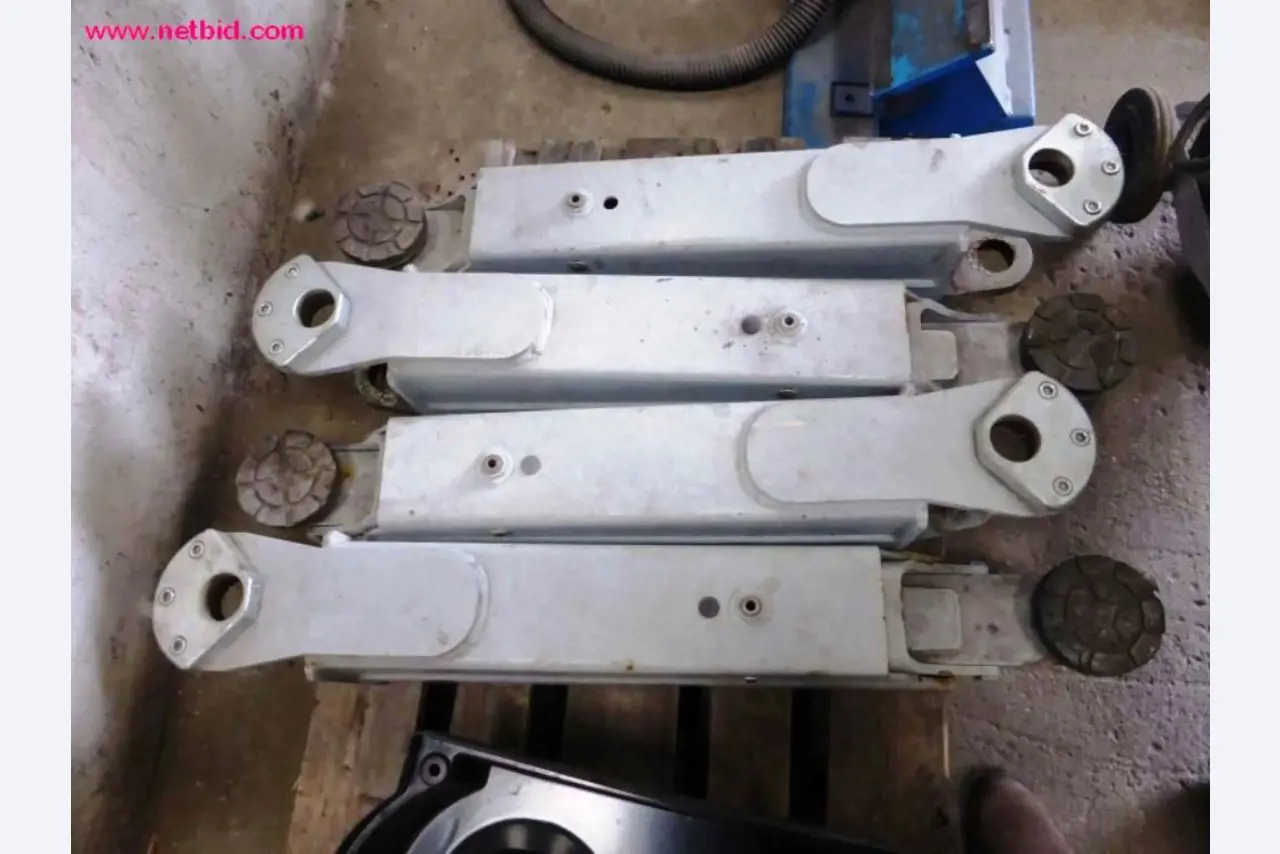 Utility vehicles, agricultural vehicles, construction machinery -4