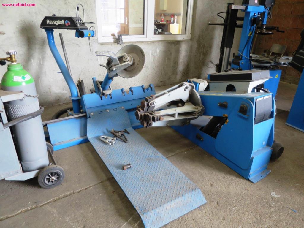 Utility vehicles, agricultural vehicles, construction machinery -1