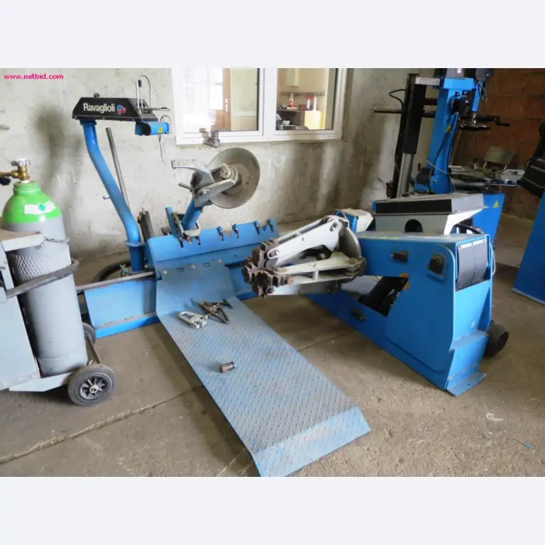 Utility vehicles, agricultural vehicles, construction machinery -1