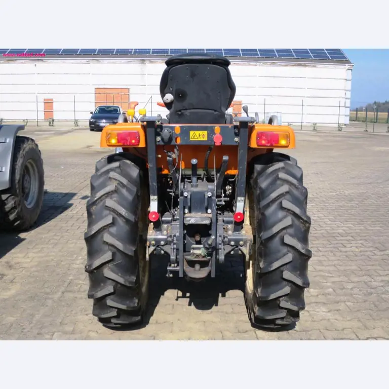 Utility vehicles, agricultural vehicles, construction machinery -4