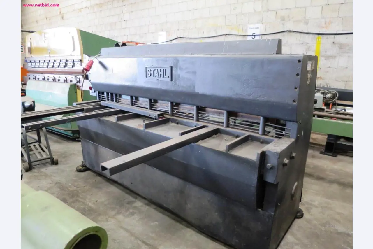 Utility vehicles, agricultural vehicles, construction machinery -1