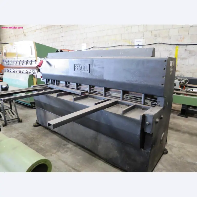 Utility vehicles, agricultural vehicles, construction machinery -1