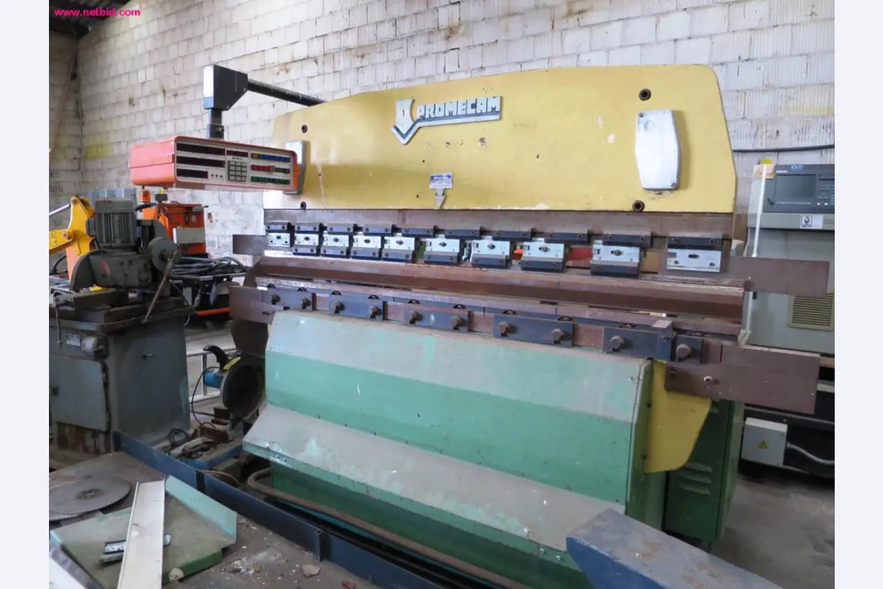 Utility vehicles, agricultural vehicles, construction machinery -2