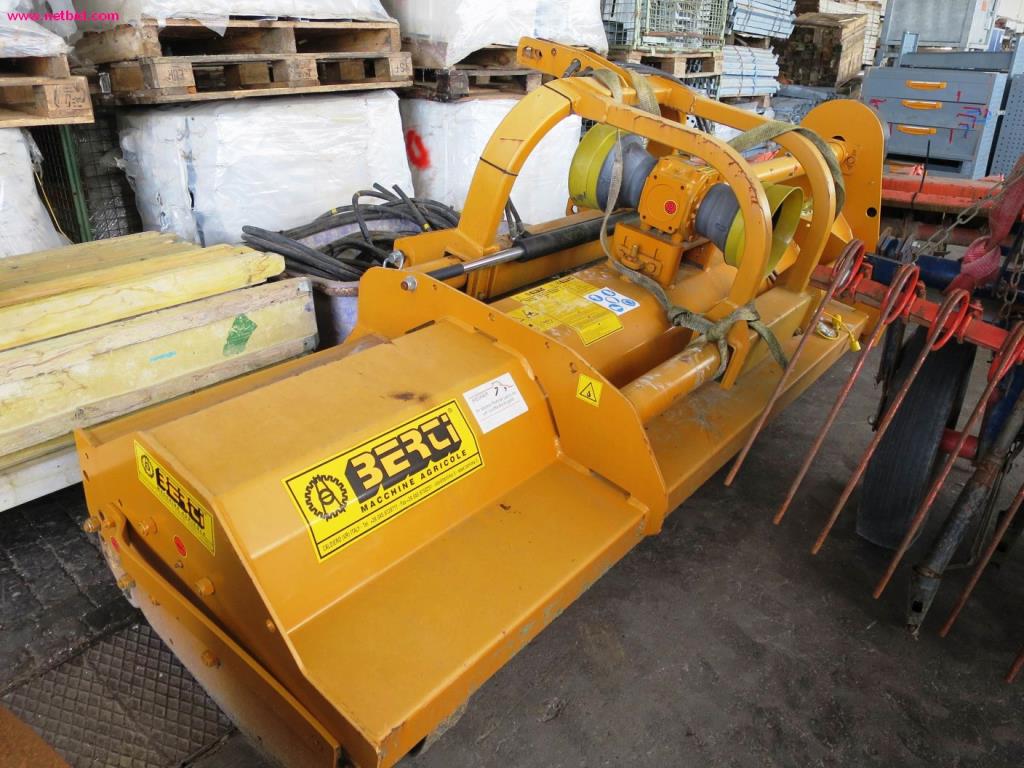 Utility vehicles, agricultural vehicles, construction machinery -2