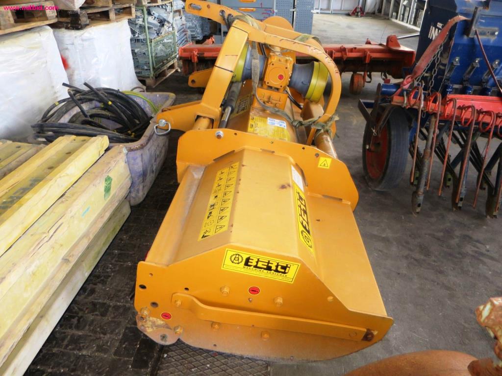 Utility vehicles, agricultural vehicles, construction machinery -4