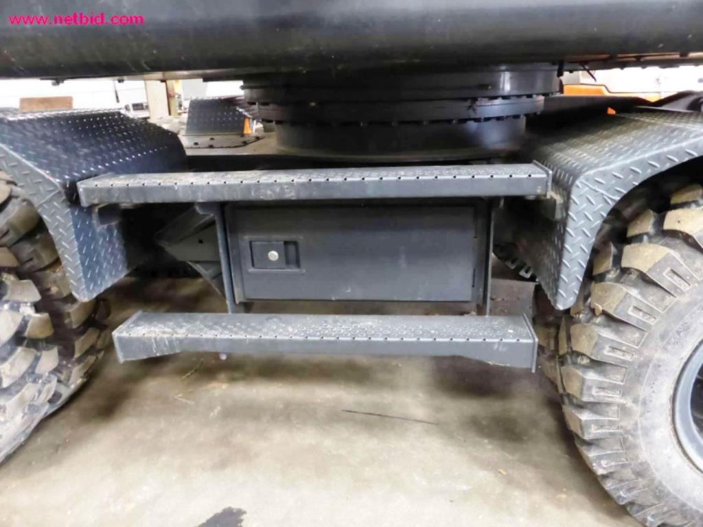 Utility vehicles, agricultural vehicles, construction machinery -11