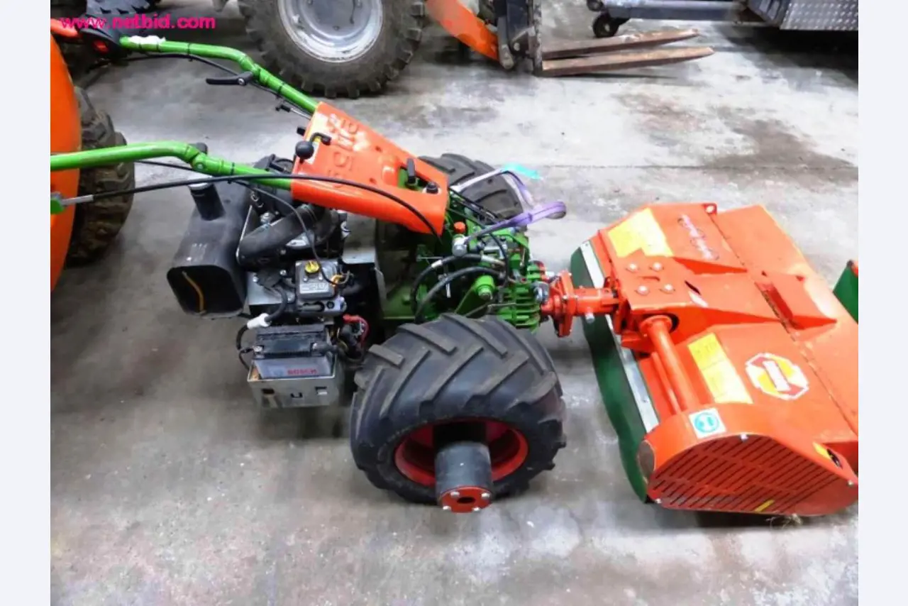 Bedrijfsvoertuigen Bouwmachines Landbouwmachines-1