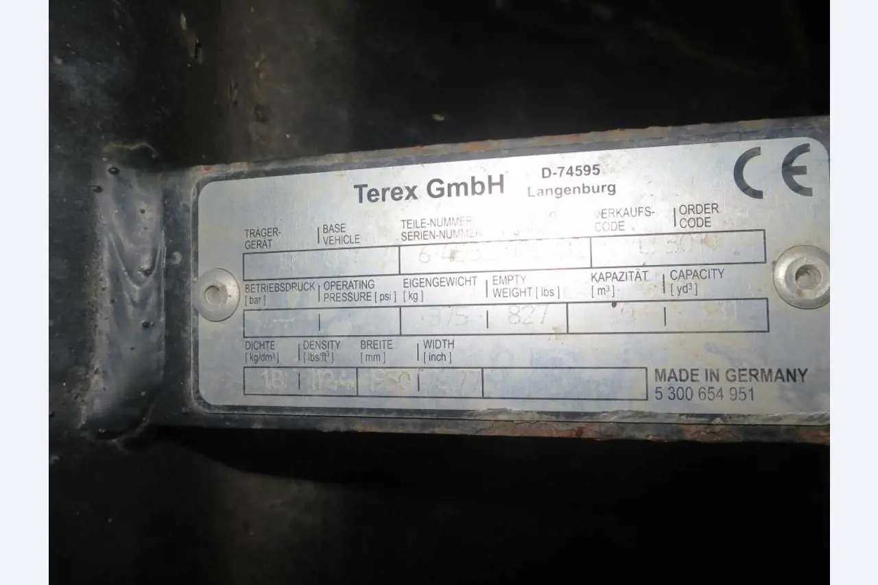 Utility vehicles, agricultural vehicles, construction machinery -10