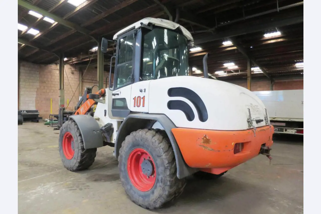 Utility vehicles, agricultural vehicles, construction machinery -2