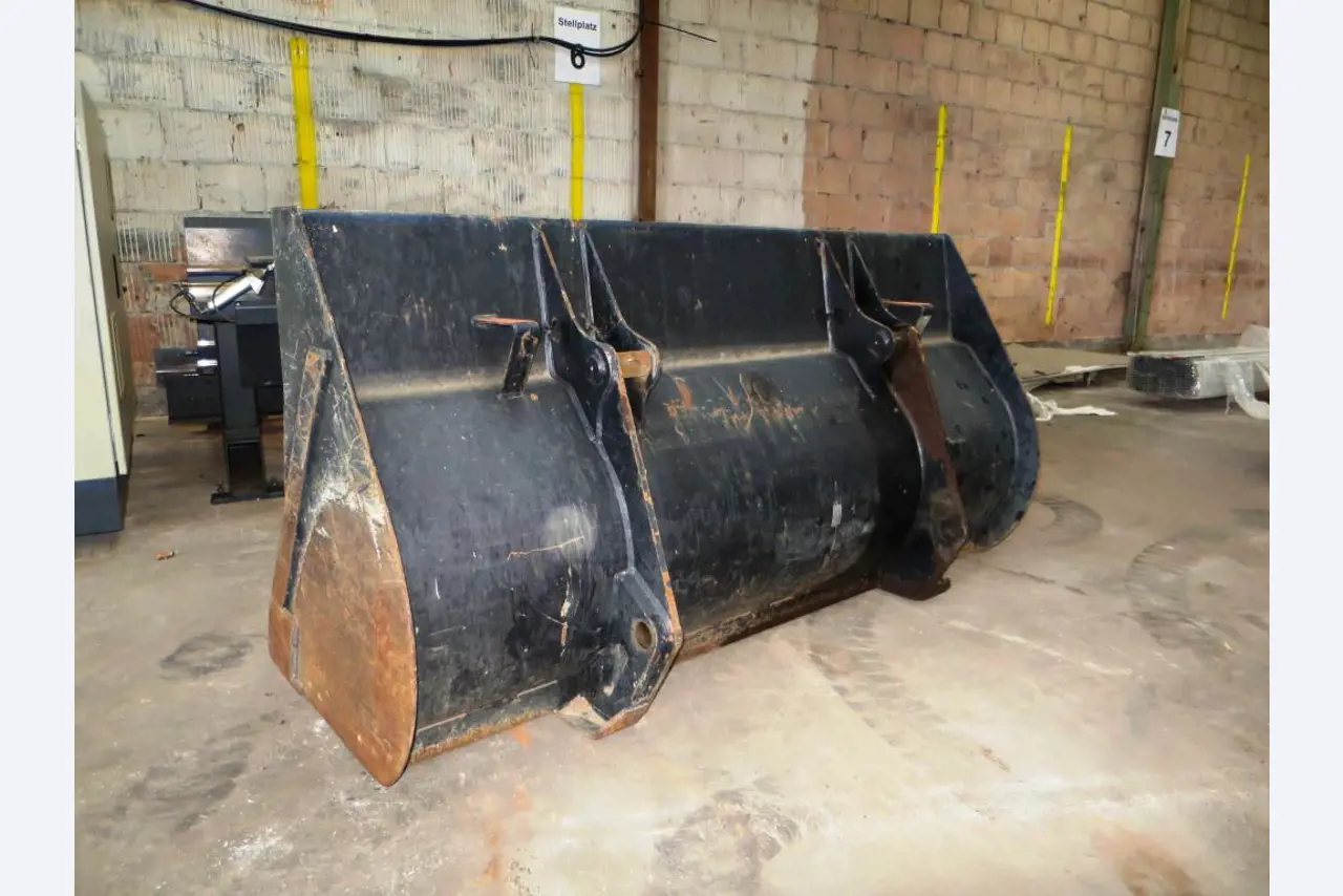 Utility vehicles, agricultural vehicles, construction machinery -8