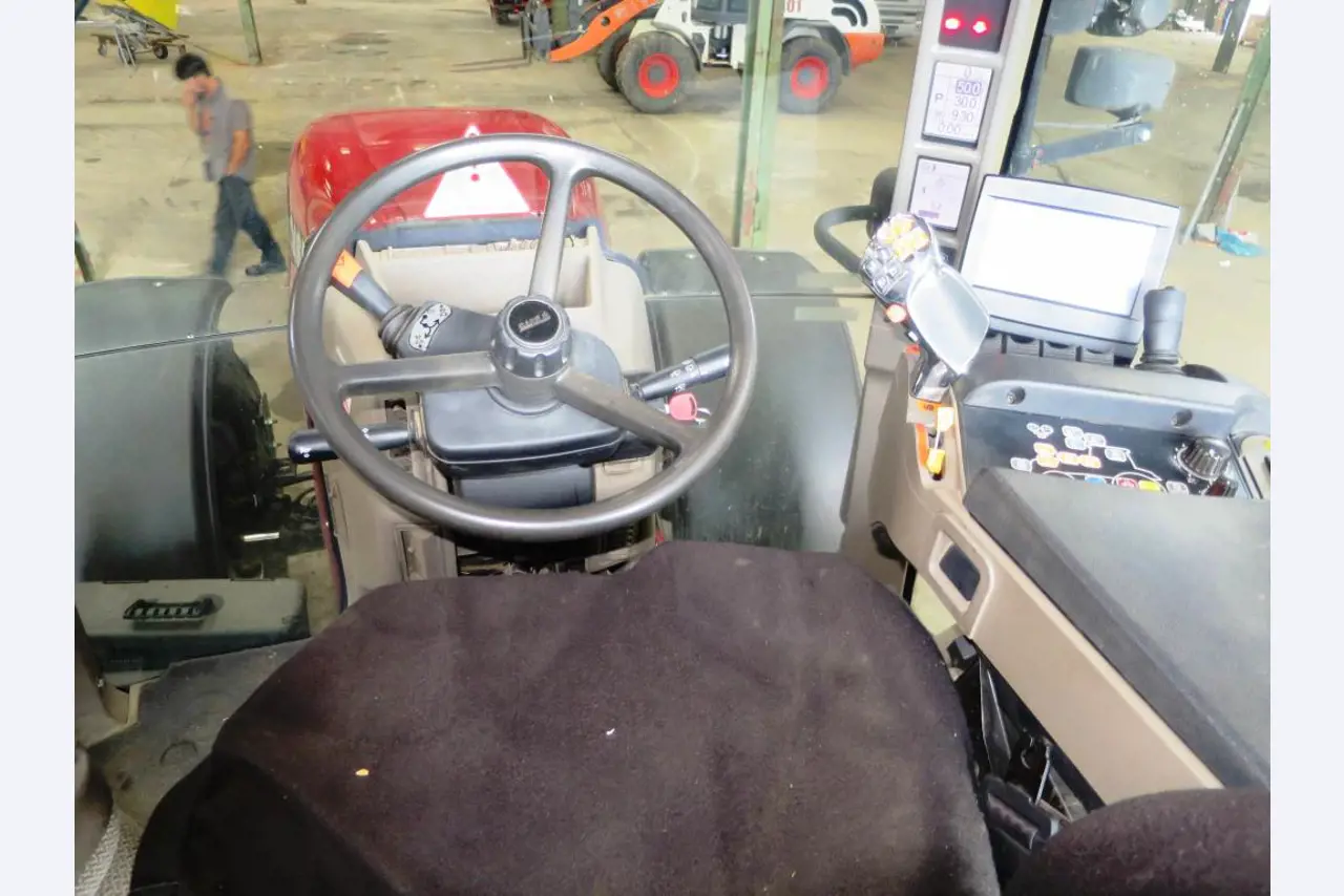 Utility vehicles, agricultural vehicles, construction machinery -10