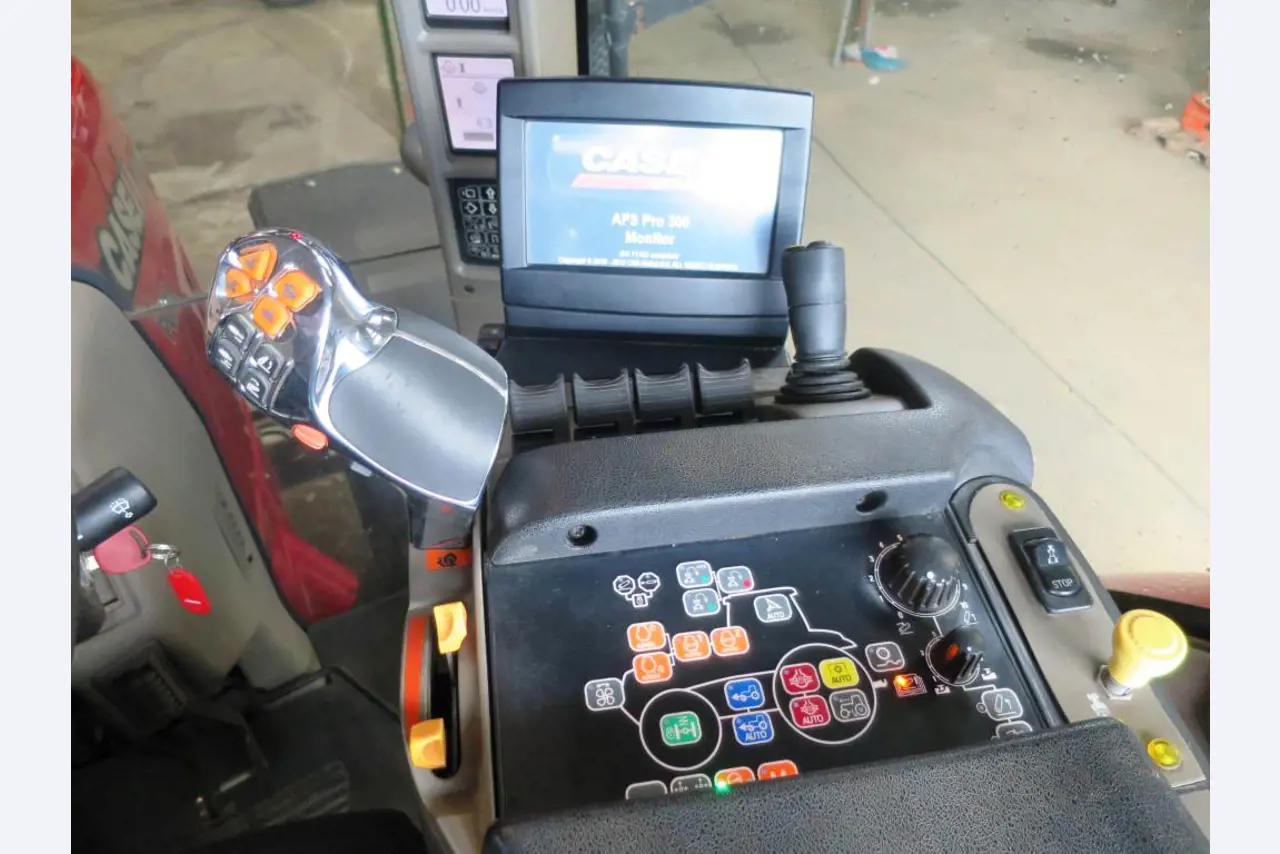 Utility vehicles, agricultural vehicles, construction machinery -11