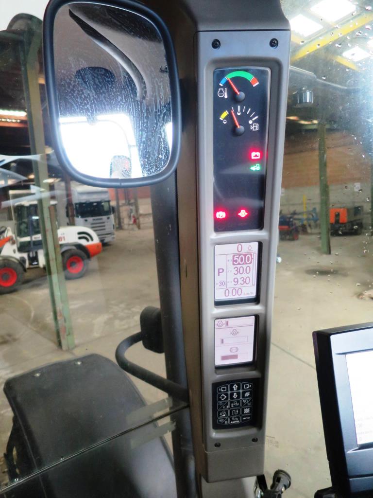 Utility vehicles, agricultural vehicles, construction machinery -12