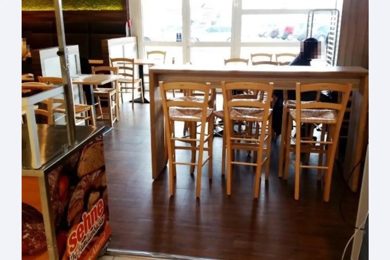 dobro vzdrževani mesarski stroji
-1