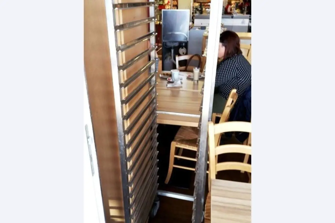 dobro vzdrževani mesarski stroji
-6