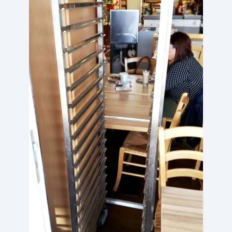 dobro vzdrževani mesarski stroji
-6