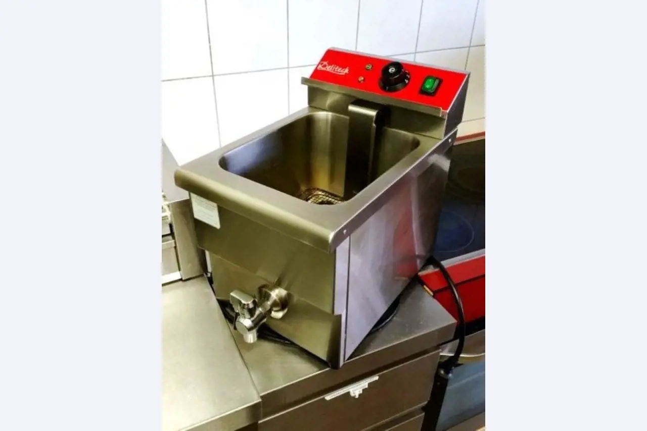 dobro vzdrževani mesarski stroji
-1