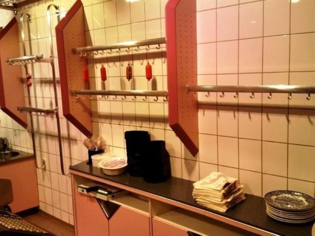 máquinas de talho em bom estado de conservação

-9