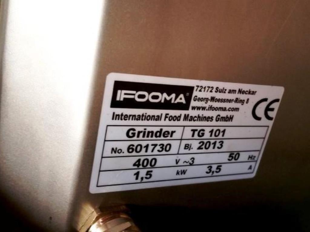 dobro vzdrževani mesarski stroji

-2