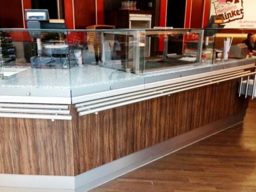 dobro vzdrževani mesarski stroji

-3