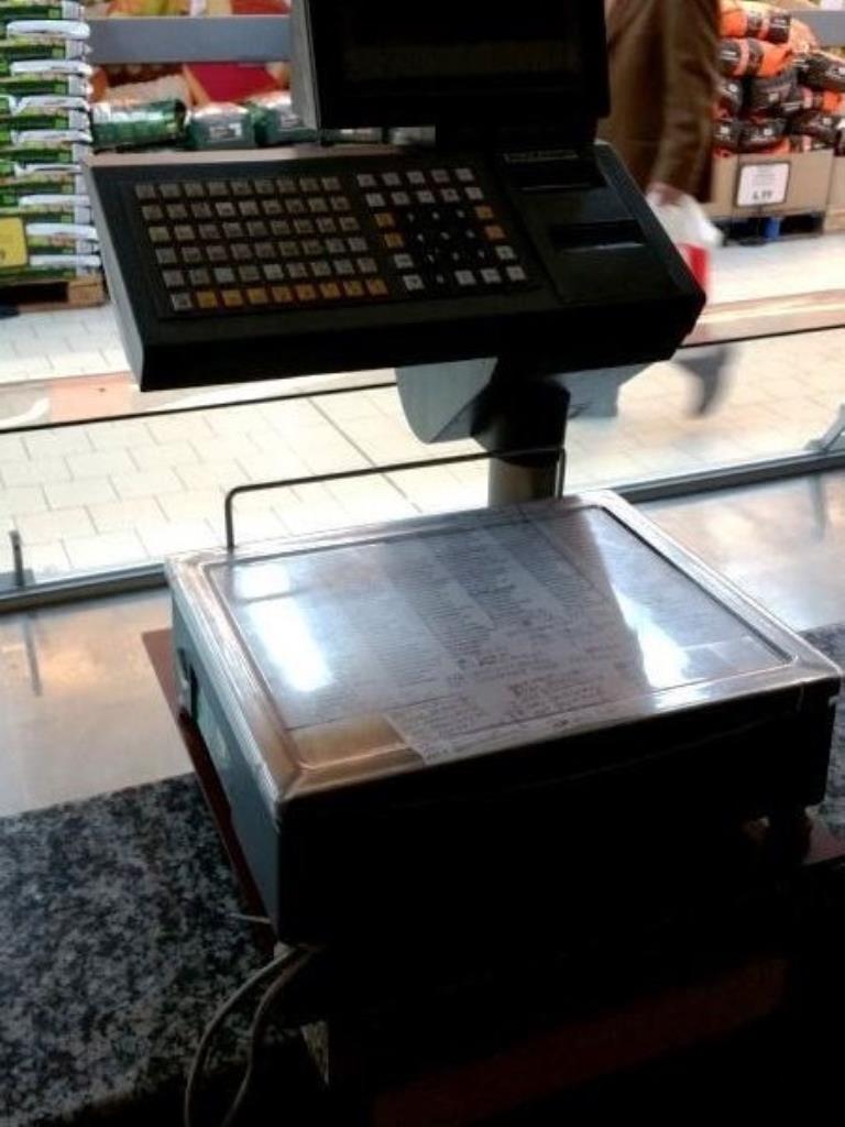 máquinas de talho em bom estado de conservação

-3