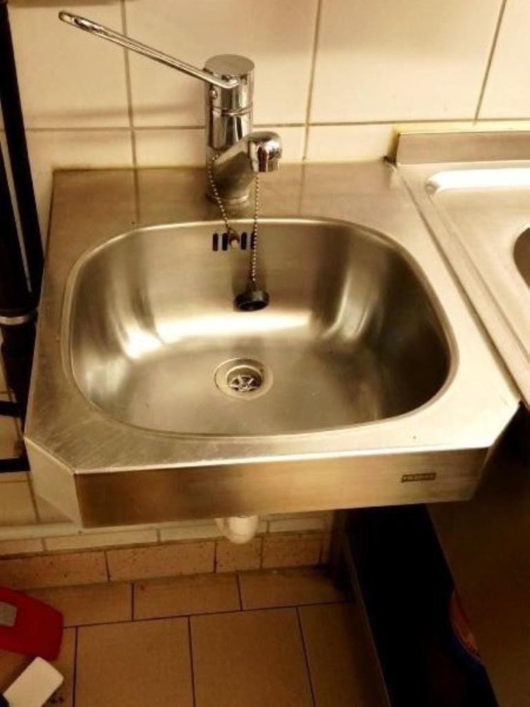 dobro vzdrževani mesarski stroji

-1