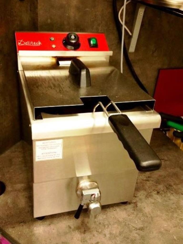 dobro vzdrževani mesarski stroji

-1