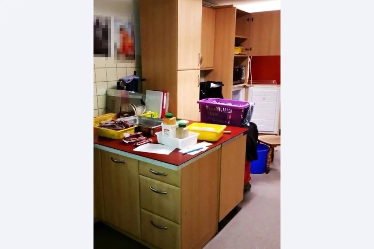 dobro vzdrževani mesarski stroji
-2