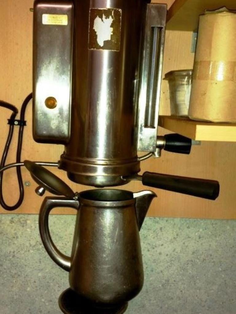 máquinas de talho em bom estado de conservação

-1