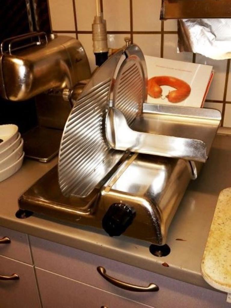 máquinas de talho em bom estado de conservação

-2