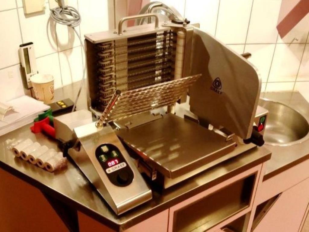 máquinas de talho em bom estado de conservação

-2