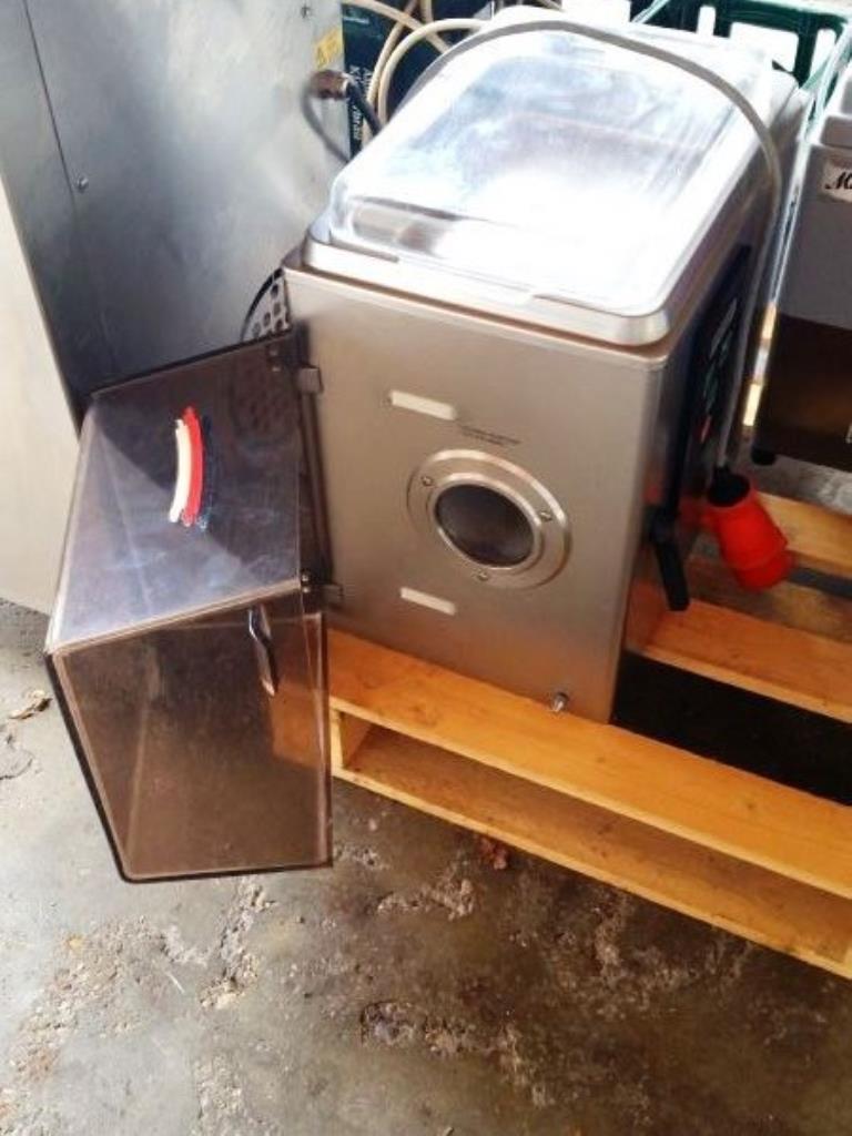 máquinas de talho em bom estado de conservação

-1