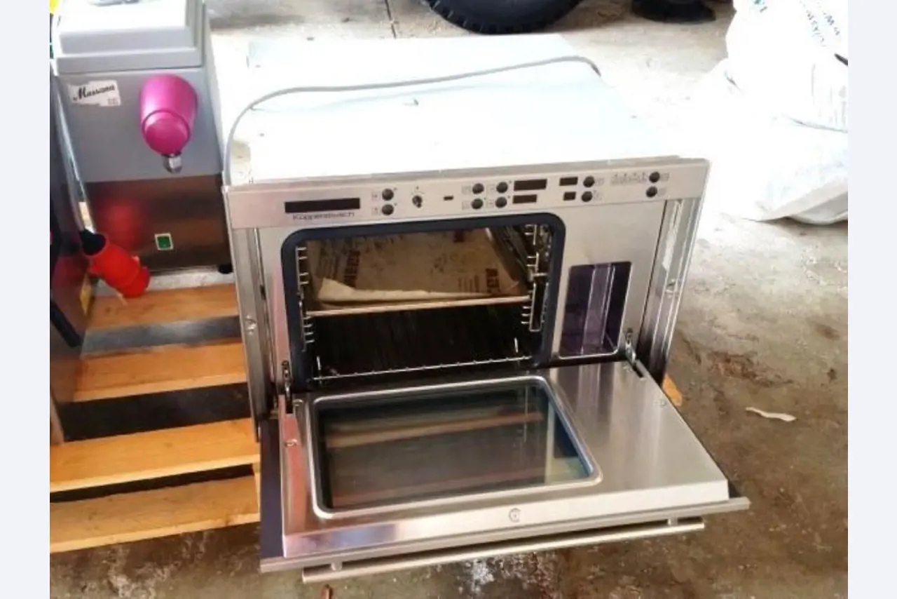 gepflegte Fleischerei-Maschinen
-1