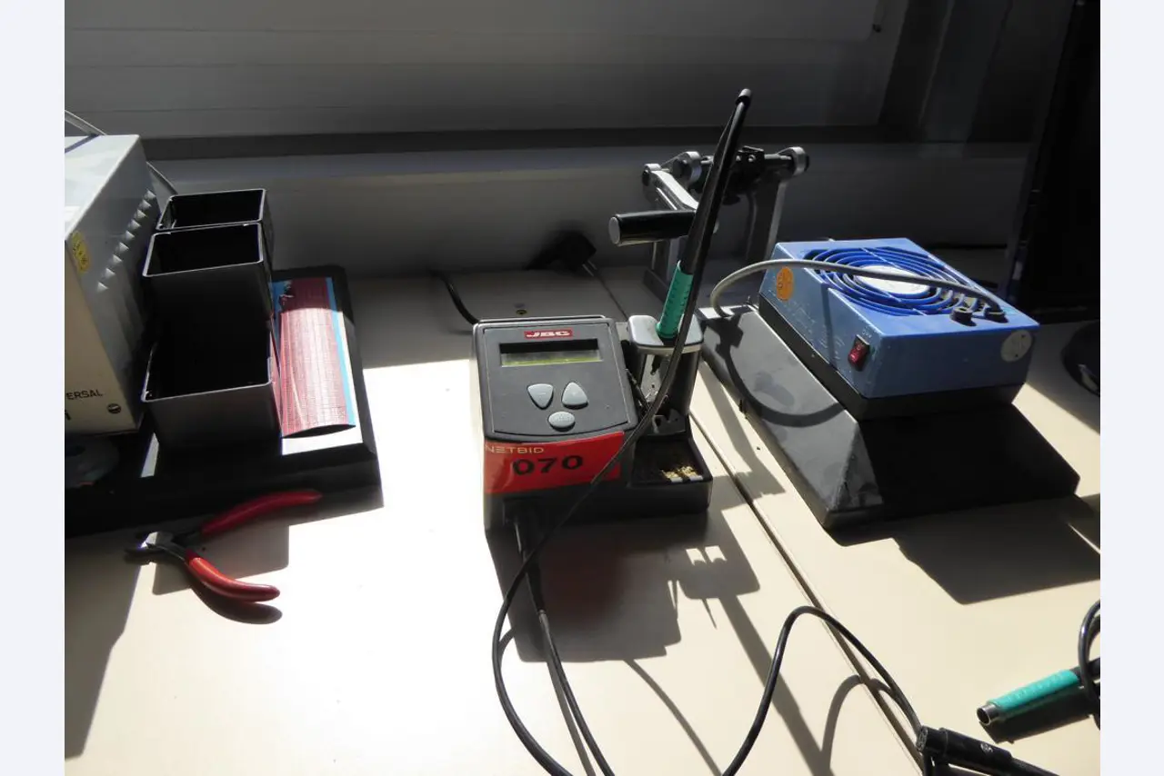 elektronische Baugruppenfertigung und Leiterplattenbestückung-3