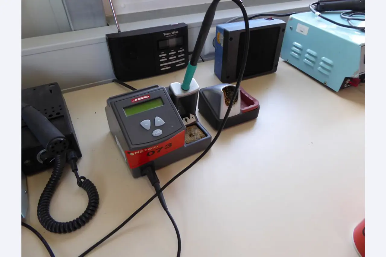 elektronische Baugruppenfertigung und Leiterplattenbestückung-1