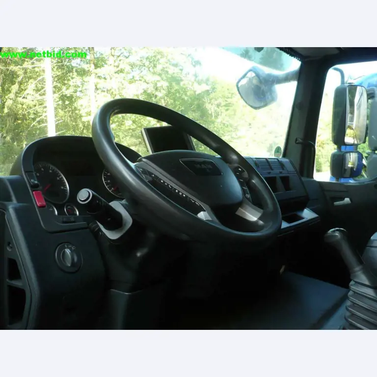 Trucks, semi-trailers, truck trailers-3