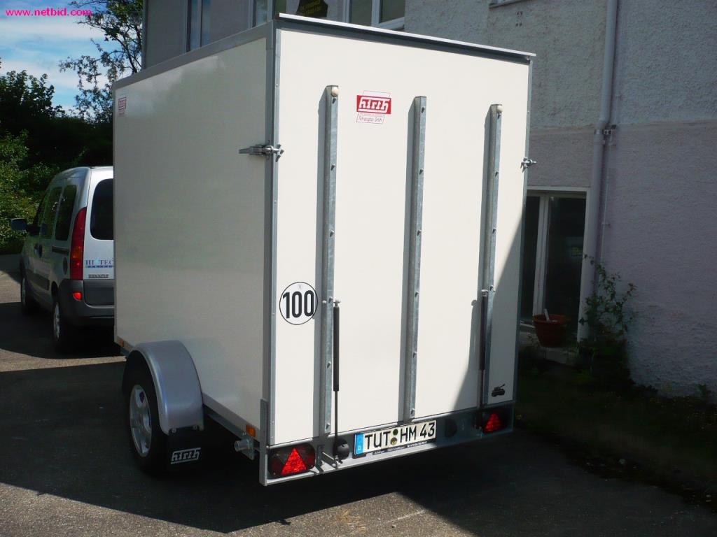 
Avtomobili in enoosne avtomobilske prikolice-3